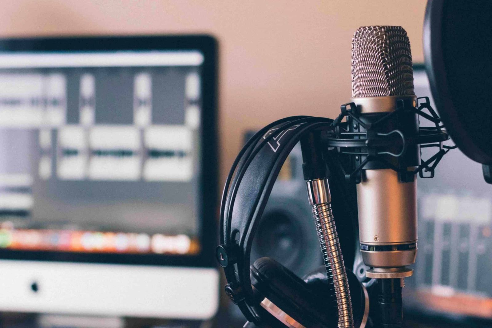 ROBOSURF Robot Podcast Favourites